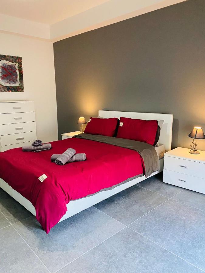 Sliema Seaview Apartment- Valletta Views - Apt 8, 49 Tigne Point Mansions Екстериор снимка